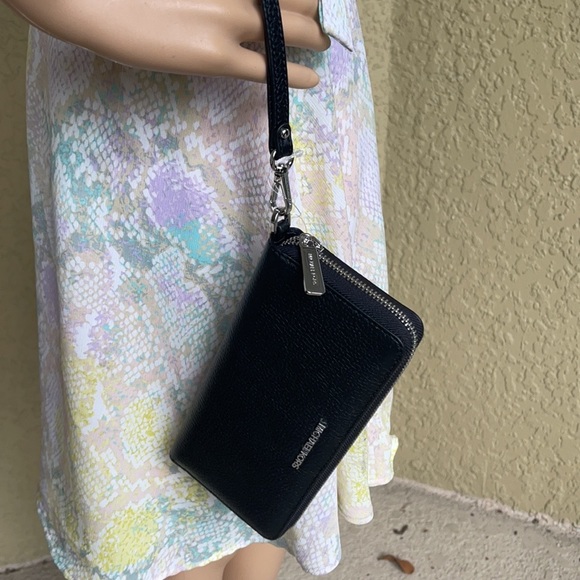 Michael Kors Jet Set Travel Large Travel CONTINENTAL Wristlet-Wallet - Picture 4 of 16